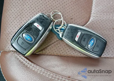 2020 Subaru Forester Touring z USA, uszkodzony, nr VIN JF2SKAXC2LH422027